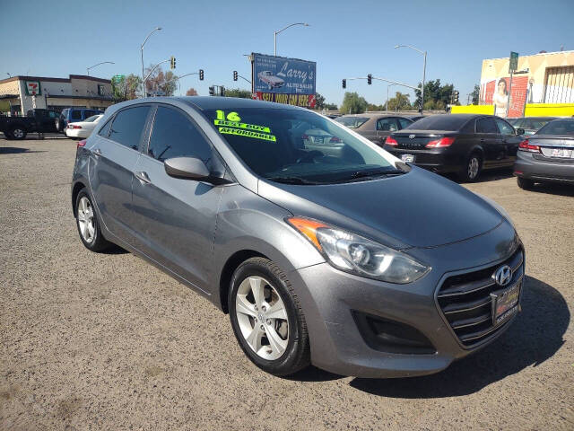 hyundai elantra gt 2016 KMHD35LH3GU325747 image